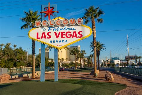 Welcome to Fabulous Las Vegas Sign - Amazing America