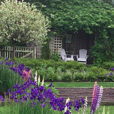 Ina Garten's East Hampton Home and Garden Tour | Garden tours, Hampton ...