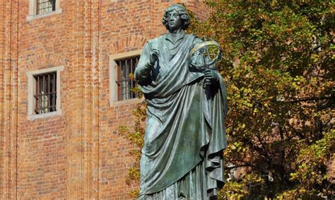 Copernicus monument in Torun - HTR