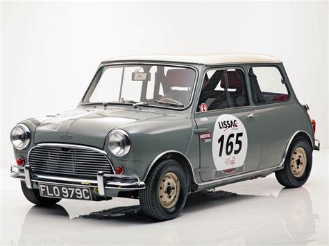 Classic Mini Cooper Wallpaper - WallpaperSafari