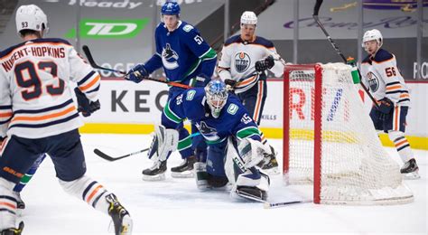 Demko makes 34 saves as Canucks close homestand with win over Oilers