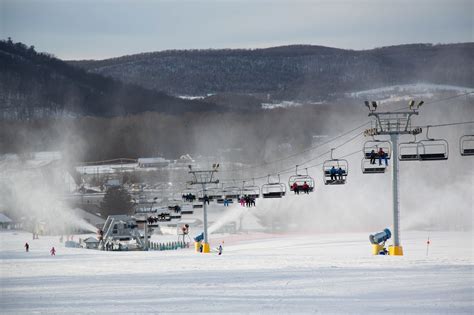 Pennsylvania’s Ski Areas and Resorts | #PAGetaway