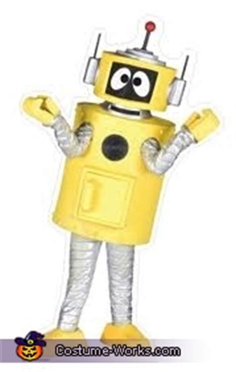 Plex the Robot Costume | Creative DIY Costumes - Photo 3/3