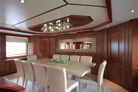 Riva Image Gallery - VIP Cabin - The 21m Yacht SPACE – Luxury Yacht Browser | by CHARTERWORLD ...