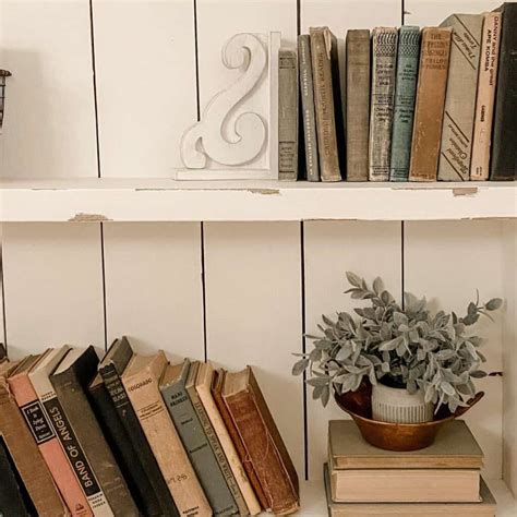 Size-based Bookshelf Organization Ideas - Soul & Lane