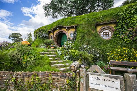 Here’s How New Zealand’s ‘Hobbit Law’ Is Impacting The Country | Hobbit house, The hobbit ...