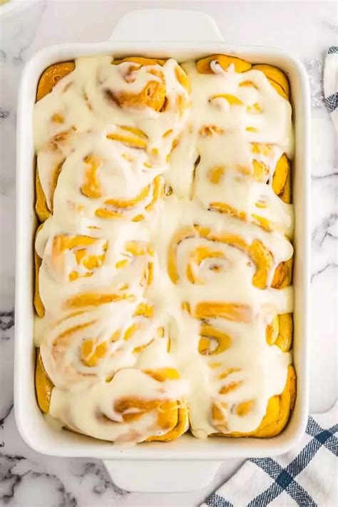 18 Cinnamon Roll Recipes And Variations - MommyThrives