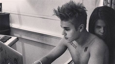 What Selena Gomez and Justin Bieber’s Instagram Drama Say About Our ...