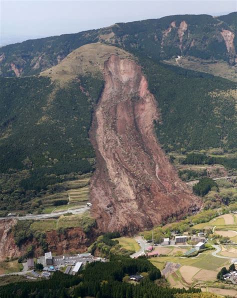 Landslides from the Kumamoto earthquake in Japan - The Landslide Blog ...