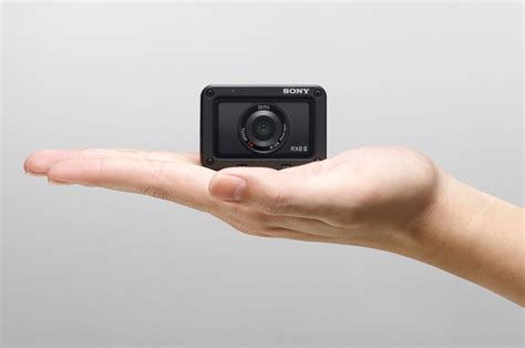 Sony releases RX0 II - the world's smallest, lightest premium compact ...