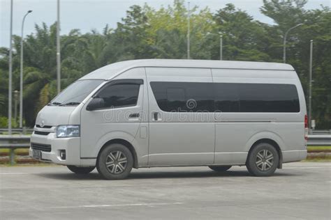 Toyota HiAce Minibus editorial photography. Image of north - 264415302