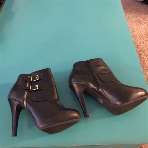 me too | Shoes | Me Too Leather Shoe Boots | Poshmark