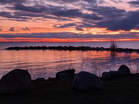 Lake St Clair Sunset : r/Michigan