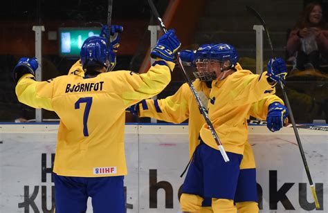 IIHF - Gallery: Canada vs. Sweden (SF) - 2019 IIHF Ice Hockey U18 World ...