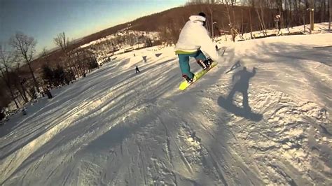 Roundtop Snowboard/Ski Edit GoPro HD - YouTube