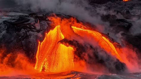 KILAUEA LAVA FLOW TO THE OCEAN HAWAII VOLCANOES NATIONAL PARK 4K UHD (With images) | Hawaii ...