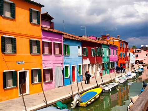 The Colorful Island of Burano, Italy | Amusing Planet