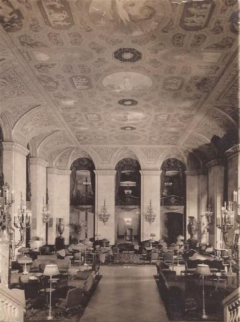 The lobby of the Palmer House, 1933, Chicago. | Chicago photos, Windy ...