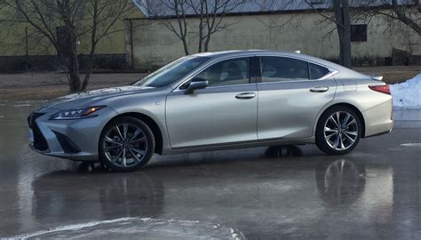 Review: 2019 Lexus ES 350 F Sport – WHEELS.ca