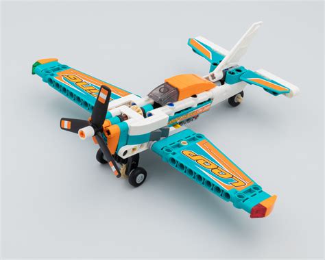 Très vite testé : LEGO Technic 42117 Race Plane - HOTH BRICKS