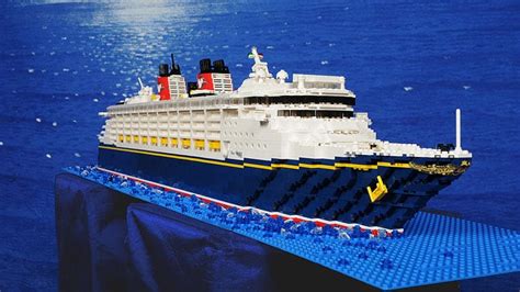 Big Lego Boat | hedhofis.com