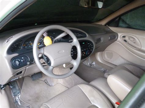 Gamblin Motors: 1998 Ford Taurus SE