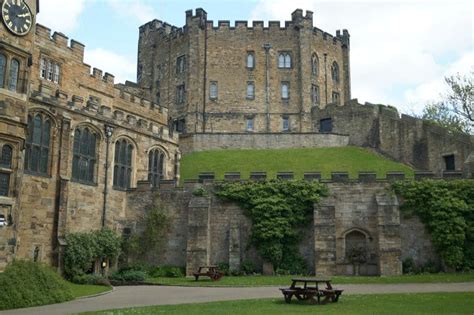 Durham Castle | Isolated Traveller