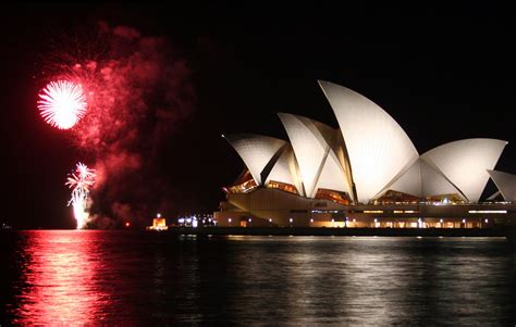 Sydney Opera House Fireworks | Ian T Edwards | Flickr