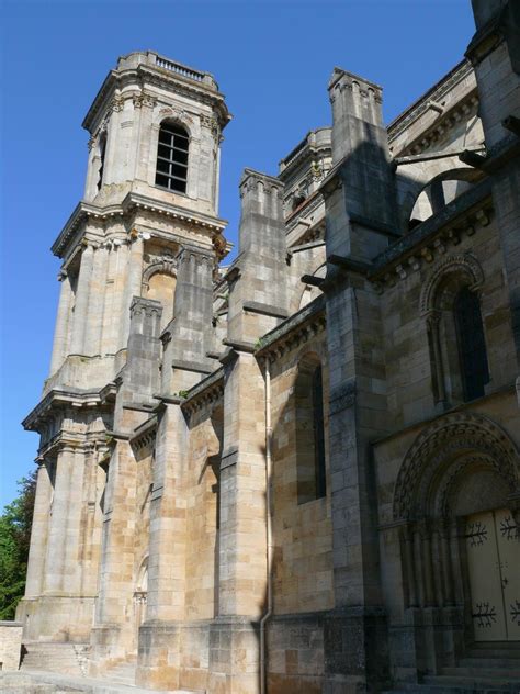 Langres Cathedral (Langres, 1196) | Structurae