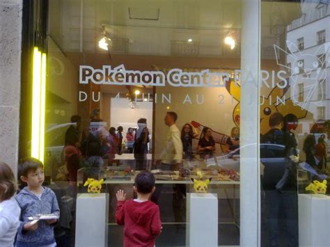 Pokemon Center Paris - The PokeMasters