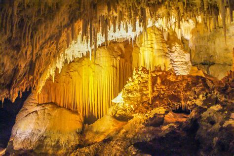 Caves in South Dakota's Black Hills | Rushmore Express