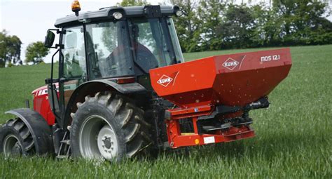 Kuhn Fertilizer Spreaders The MDS Fertilizer Spreaders