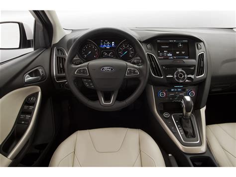 2015 Ford Focus: 85 Interior Photos | U.S. News