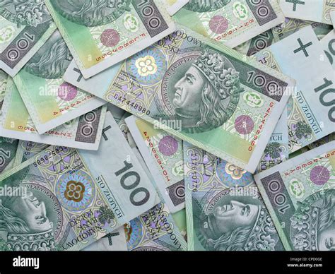 Background of Polish one hundred zloty banknotes Stock Photo - Alamy