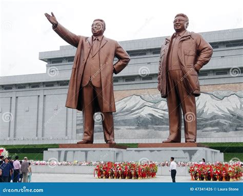 Statues Of Kim Il Sung And Kim Jong Il In Pyongyang, Northern Korea ...