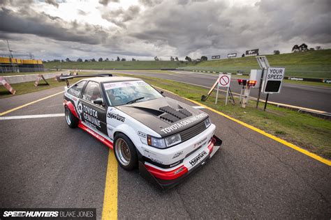 The Ultimate Drift Transition In An AE86 - Speedhunters