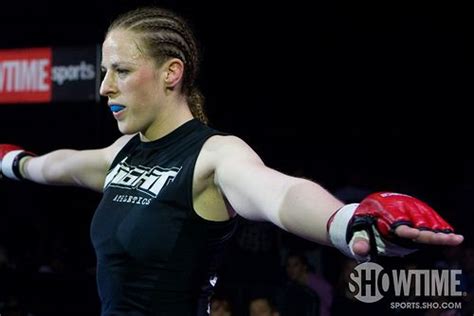 Sarah Kaufman | Mma, Martial artists, Mixed martial artist