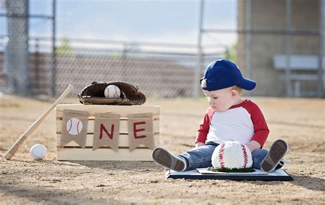 Pin on Party Ideas for the young and old | Baby boy first birthday ...