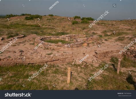 Ruins Harappan Civilization Excavation Site Dholavira Stock Photo 790760044 | Shutterstock