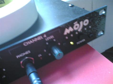 Mojo MH4 Stereo Headphone console - closeup of level contr… | Flickr