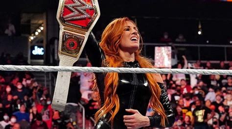 WWE Day 1: Liv Morgan Vs. Becky Lynch (RAW Women's Title Match)