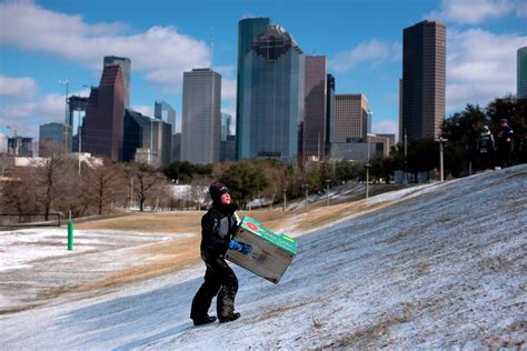 Texas freeze: Houston breaks cold weather record