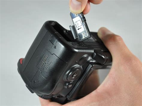 Nikon D5000 Battery Door Replacement - iFixit Repair Guide