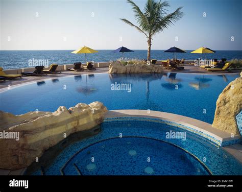 Jumeirah beach hotel pool hi-res stock photography and images - Alamy