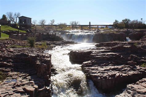 10 Reasons to Visit Sioux Falls South Dakota