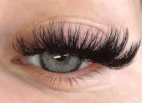 #EyeLashesNatural | Eyelash extensions styles, Lashes makeup, Eyelash ...