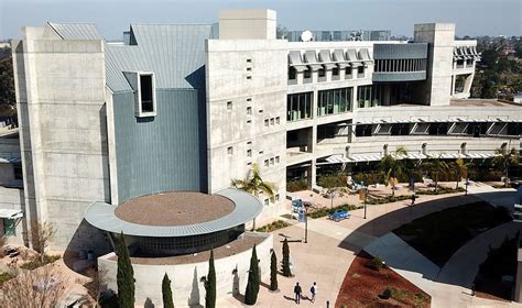 Mesa Library (LRC) celebrating 20 years