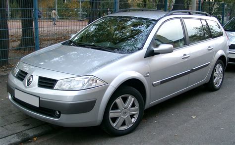 File:Renault Megane Kombi front 20071025.jpg - Wikimedia Commons