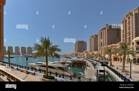 Marina, The Pearl, Doha, Qatar Stock Photo - Alamy