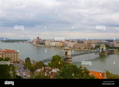 Chain Bridge and River Danube, Budapest, Hungary Stock Photo - Alamy